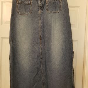 Long jean skirt